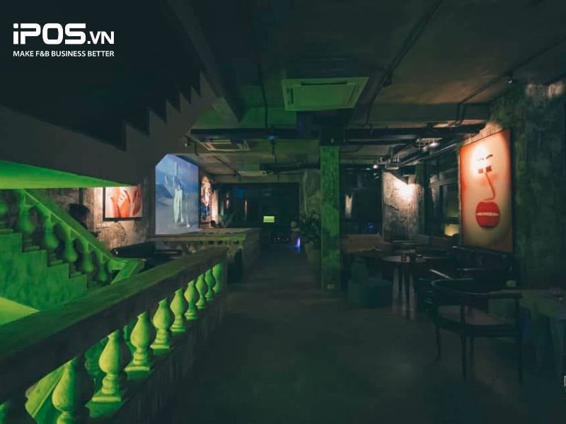 Mô hình cafe kết hợp quán bar khá mới mẻ của The XX đang thu hút sự quan tâm của đông đảo giới trẻ Hà Thành. 