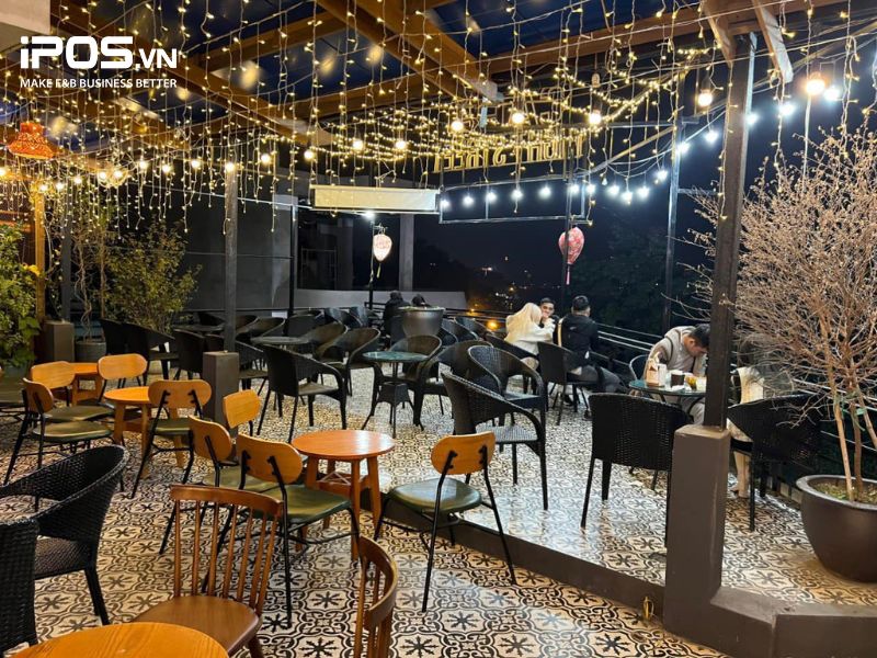 Night Street Coffee là quán cafe mở 24/24 view Hồ Tây cực chill tại Hà Nội.