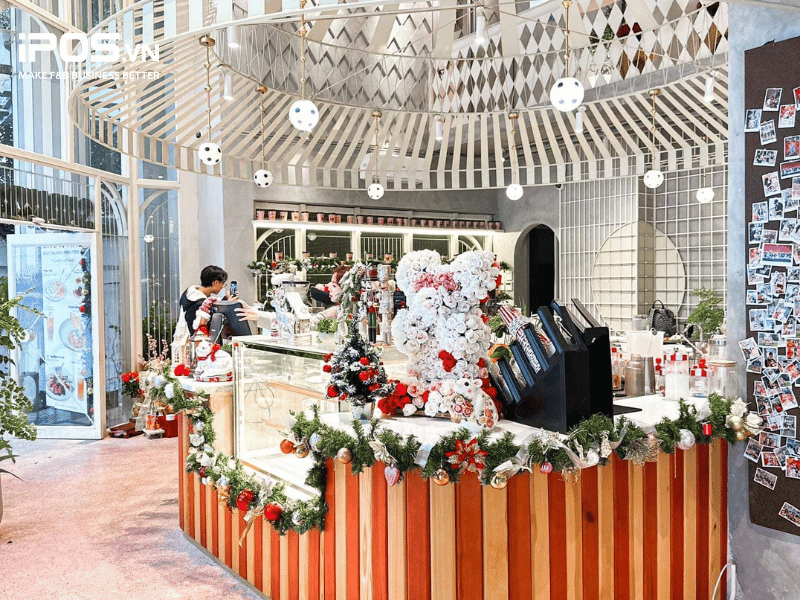 quán cafe trang trí Noel 