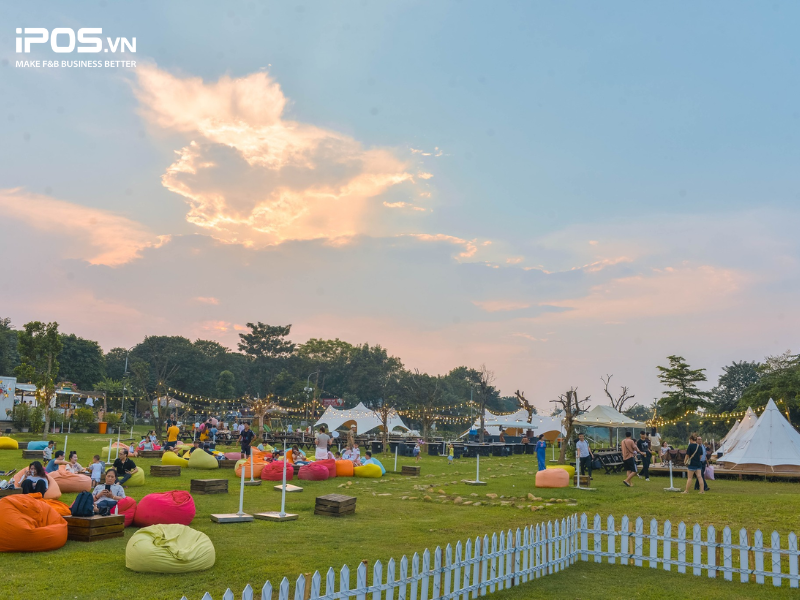 Cafe camping là gì