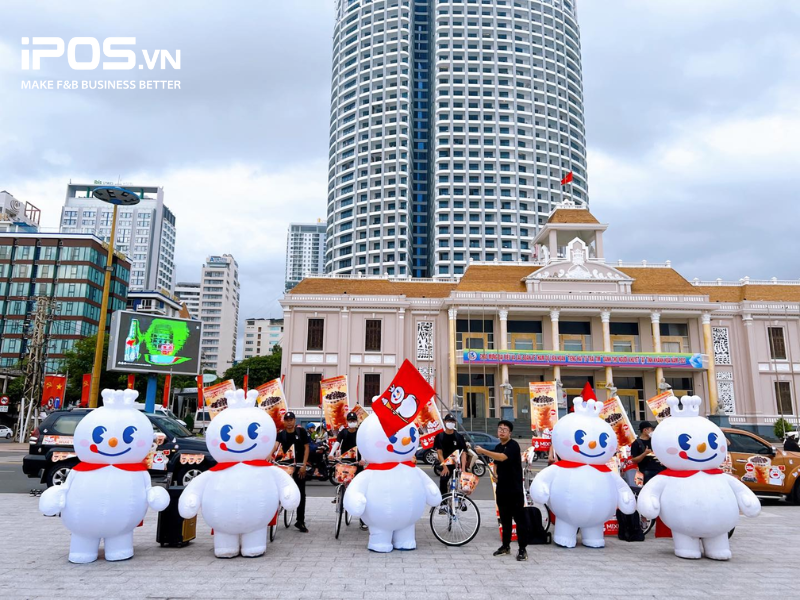 Mixue cán mốc 1000 cửa hàng