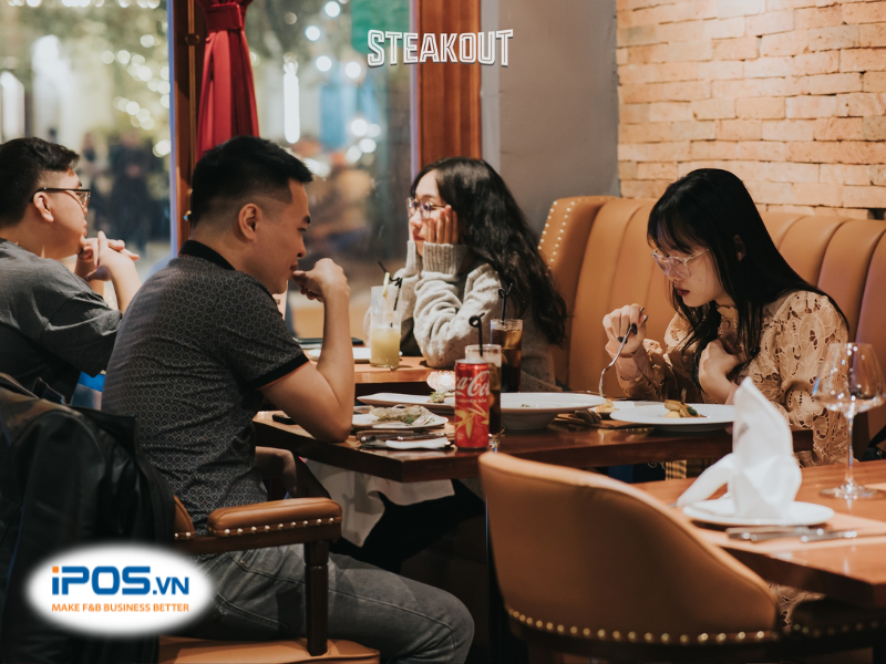 nhà hàng âu lãng mạn