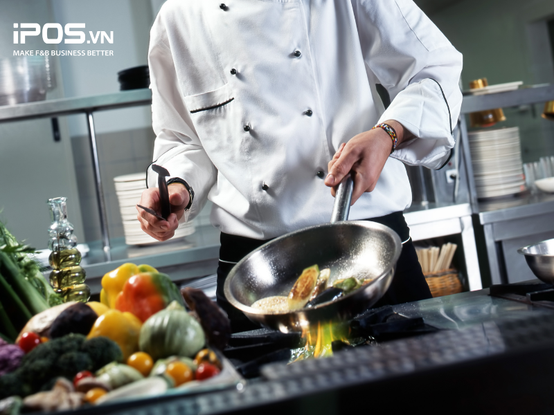 Nghề bếp có tương lai không? Mức lương có bù lại nỗi khổ nghề đầu bếp?