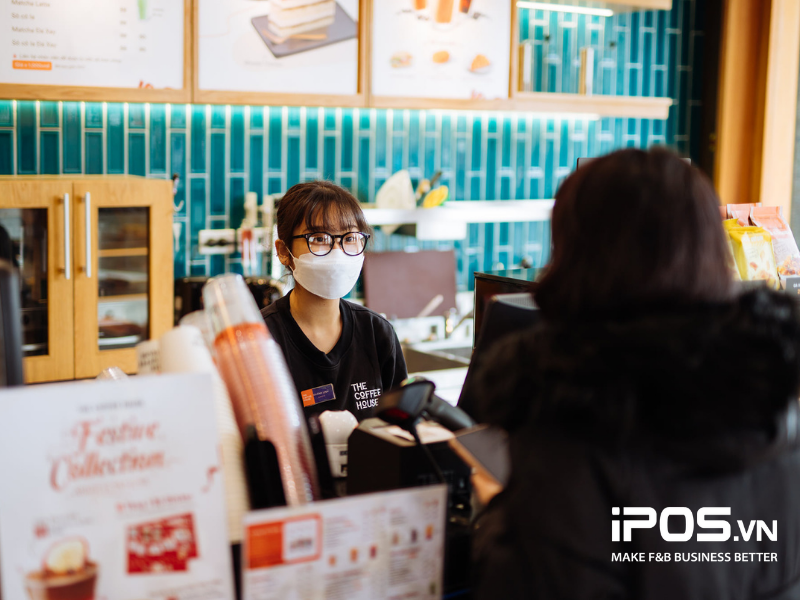 Mỗi nhân viên nên được đào tạo kỹ lưỡng để đem đến cho khách hàng những trải nghiệm cá nhân hóa