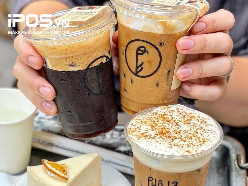 Phê Nâu là sự kết hợp cân bằng hoàn hảo giữa cà phê và sữa đặc 