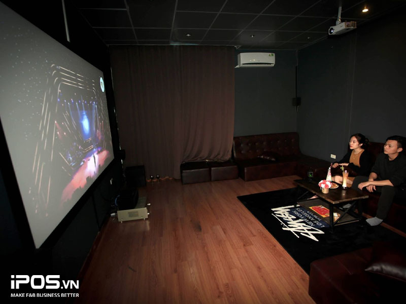 Cafe kết hợp rạp chiếu phim kiếm lại lợi nhuận khủng