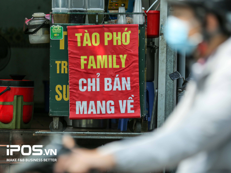 Cửa hàng kinh doanh ăn uống nên mở cửa thận trọng và luôn theo dõi các quy định phòng chống dịch