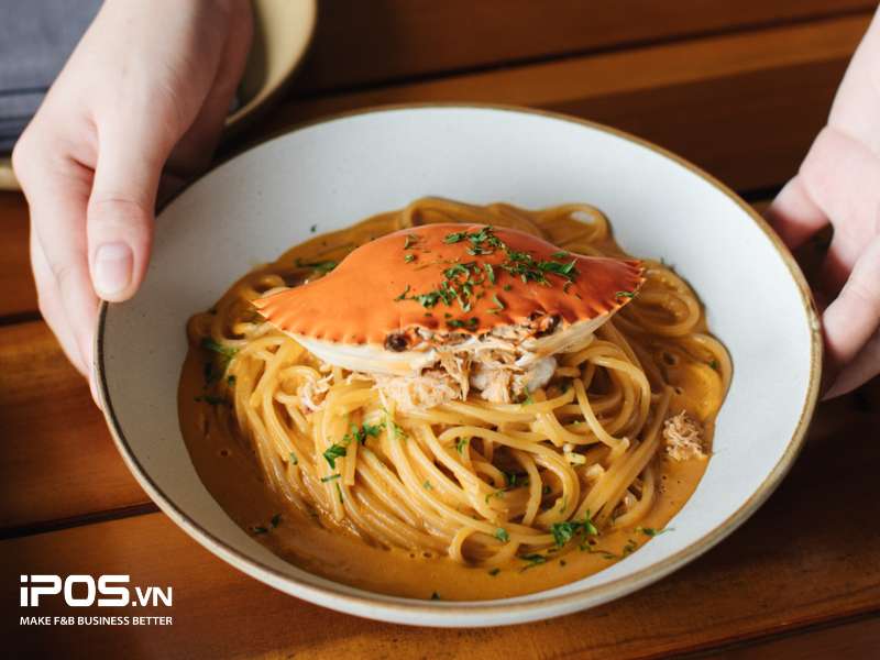 Mỳ Cua trở thành một trong những món không thể thiếu khi khách hàng đến Pizza 4P’s