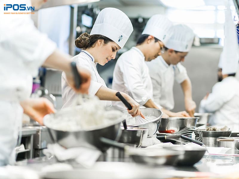 chuyên môn hóa để quản lý bếp nhà hàng hiệu quả