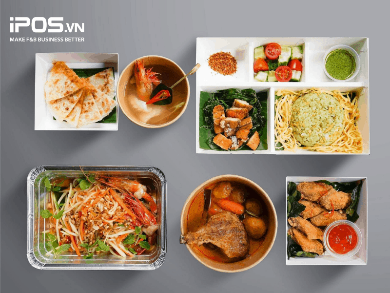 Combo kết hợp nhiều món ăn chính của một nhà hàng chuyên về món Thái