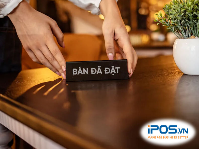 khach-dat-ban-truoc-khong-den-1