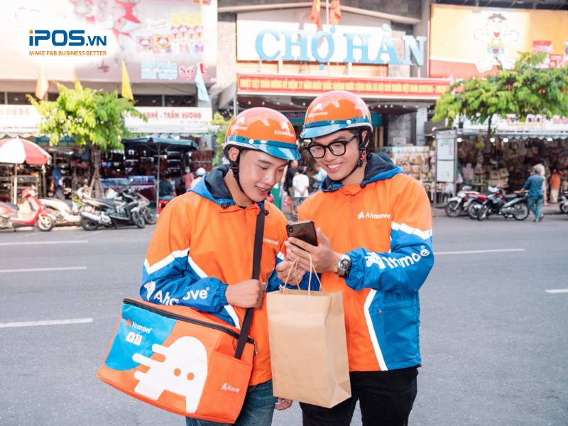 Giao diện ứng dụng của Ahamove rất dễ dàng sử dụng với nhiều tiện ích hấp dẫn