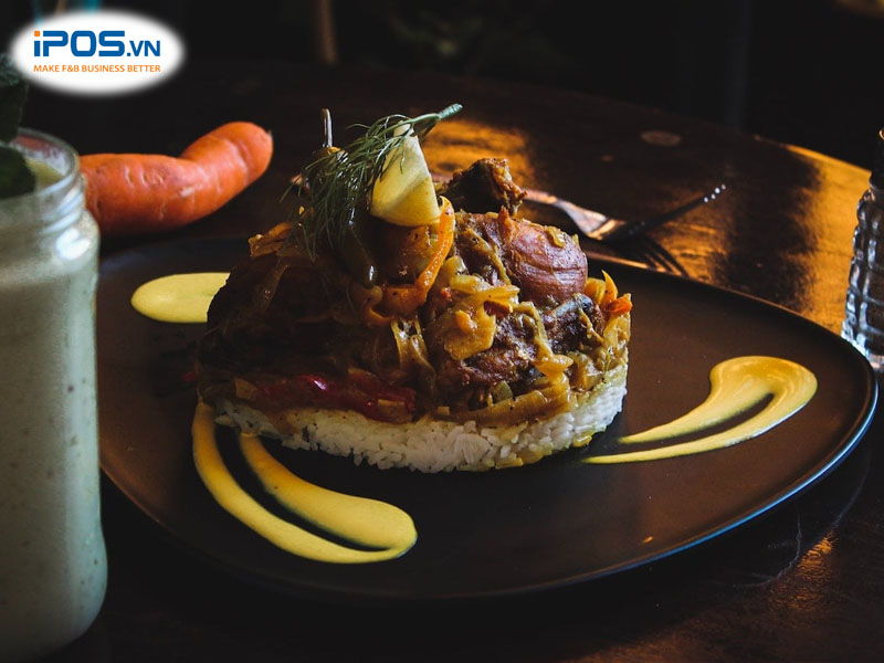 Những món ăn tại nhà hàng Fine Dining được trang trí công phu, tỉ mỉ