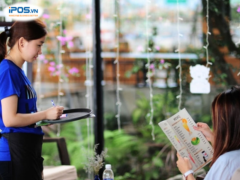 Thời điểm đông khách nên đẩy nhanh tốc độ order món