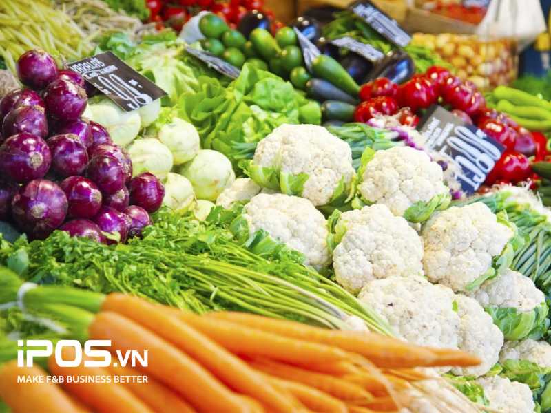 Nguyên vật liệu là hàng hóa có số lượng lớn nhất trong kho nhà hàng 