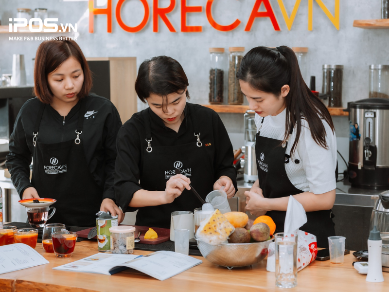 Review lớp học pha chế