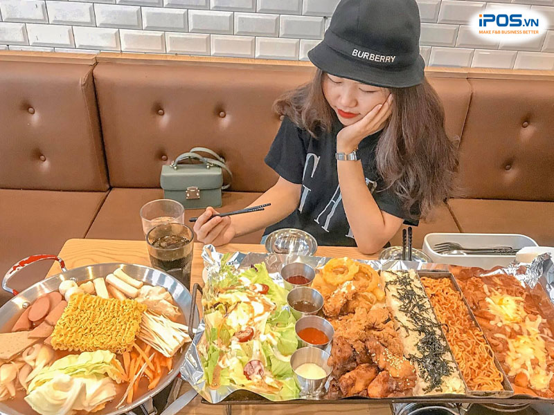 Căn cứ vào thị trường để giá món không quá chênh lệch