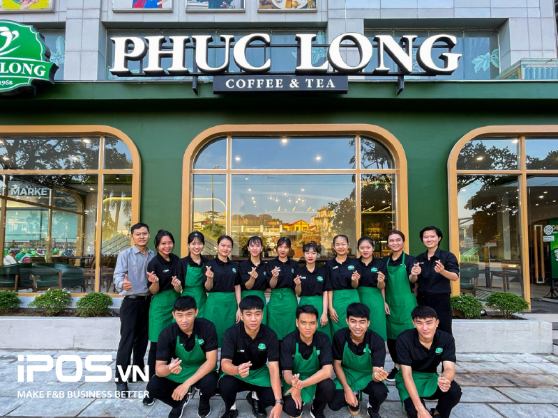 Nội quy nhân viên quán cafe yêu cầu đội ngũ phải mặc đồng phục của thương hiệu 