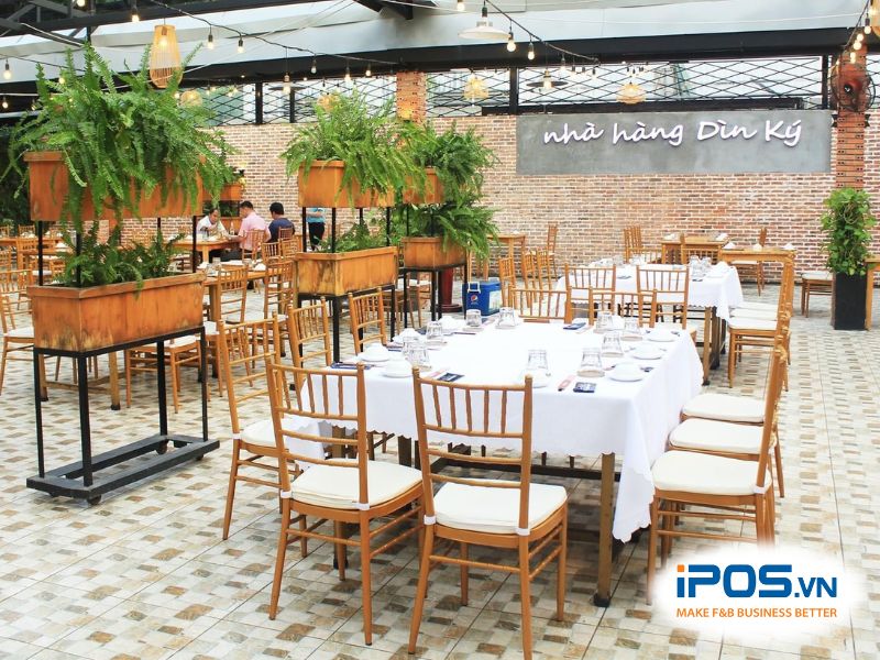 Nhà Hàng Dìn Ký Cộng Hòa là một trong những địa chỉ ẩm thực được yêu thích tại Sài Gòn.