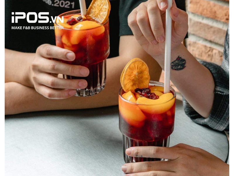 Trà cam quế hồng đài mát lạnh là món “must try” của Katinat vào mùa hè