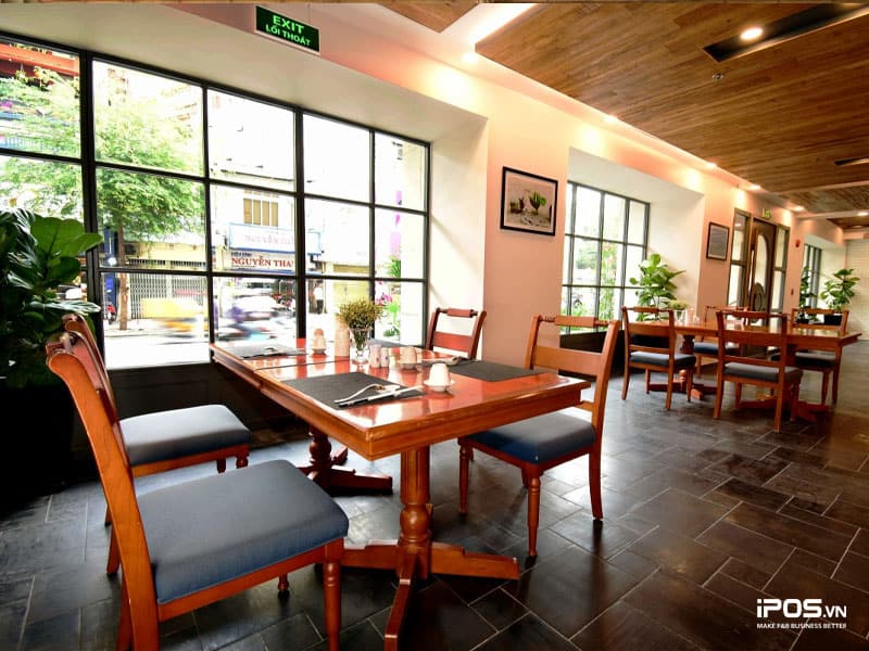 Thiết kế nhà hàng theo phong cách đơn giản