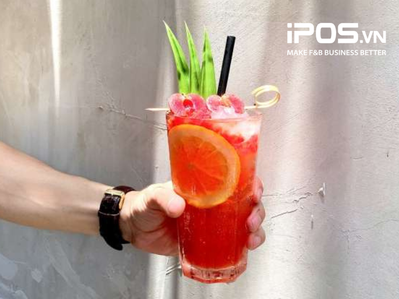 Trà mận đỏ bắt mắt được giới trẻ săn đón vào mùa hè 